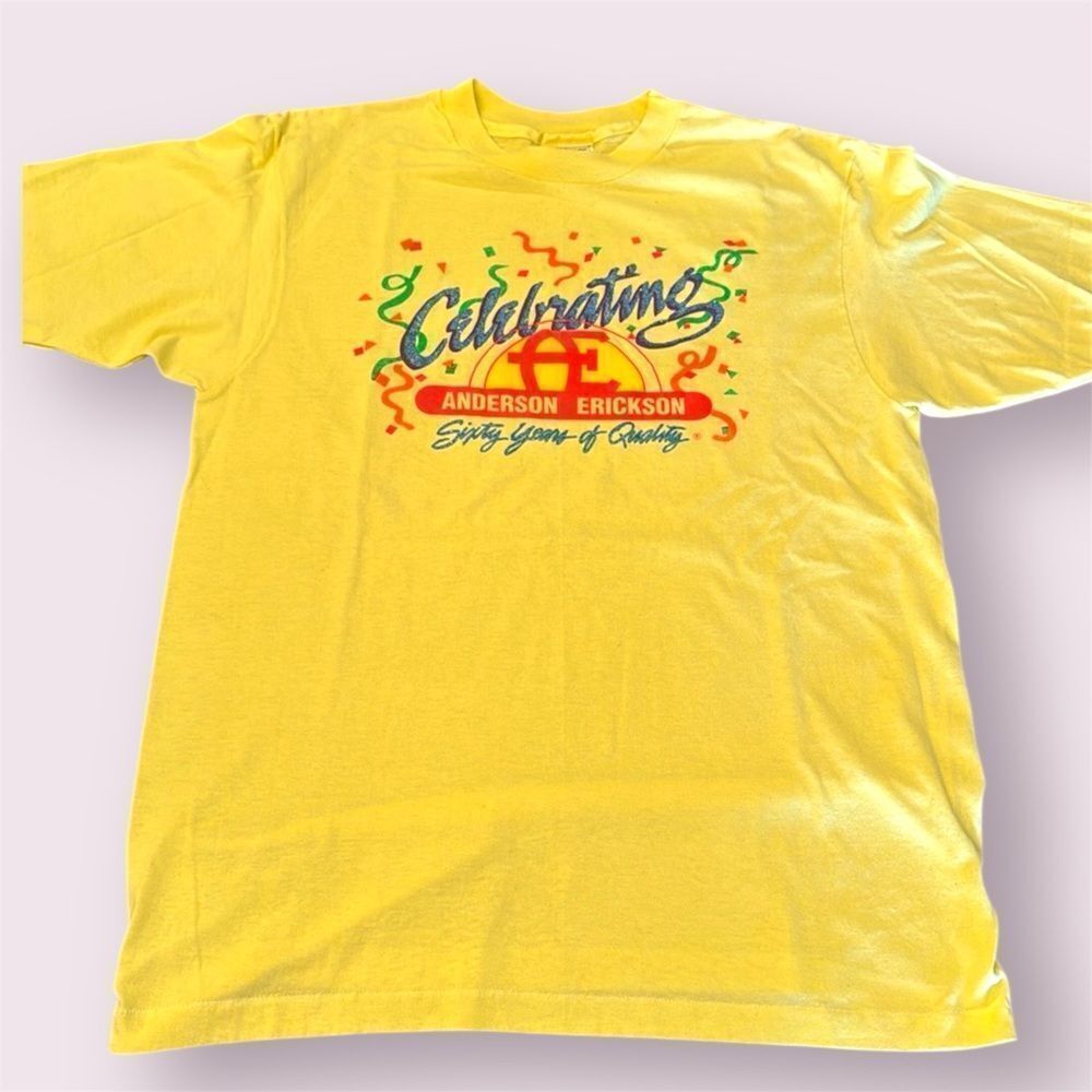 AE DAIRY Vintage 1990 Glitter Graphic Single Stitch Tee